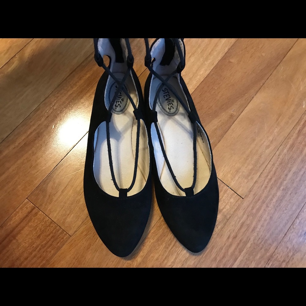 Brand New! Stevies laceup shoes(Youth 5/Woman 7.5